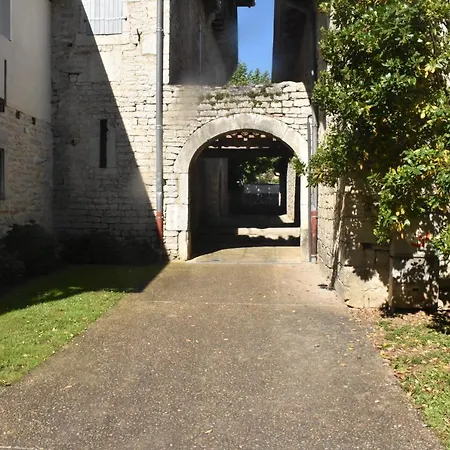A En Quercy Caussadais בית נופש *